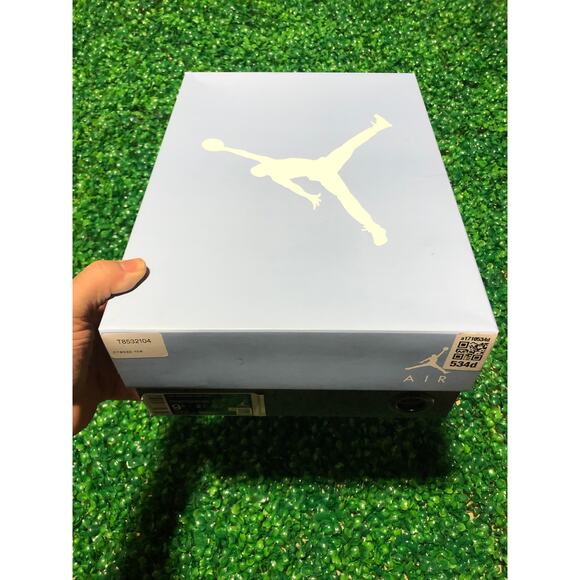 Air Jordan Retro 3 UNC Size 9.5M With Box CT8532-104 - Picture 12 of 12